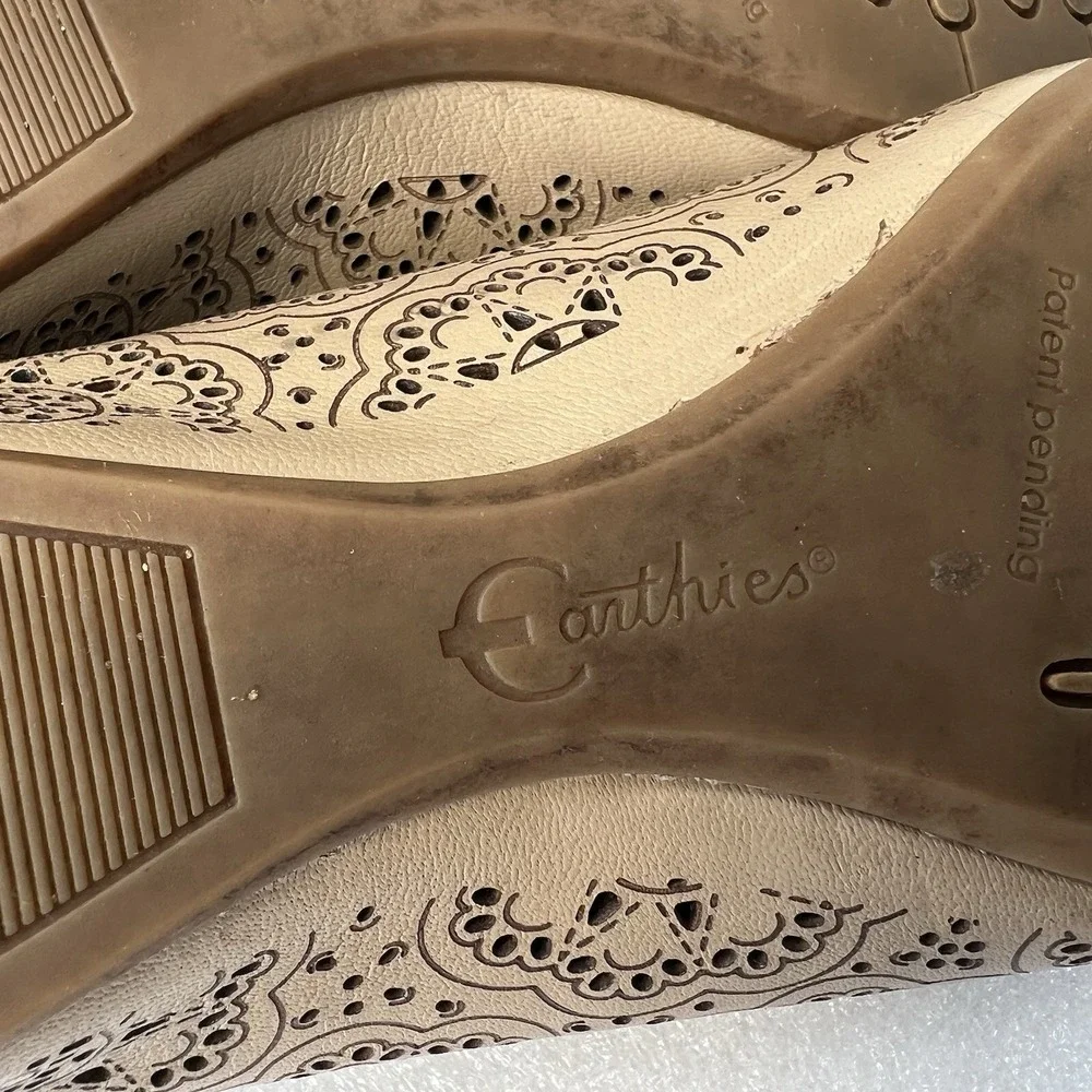 Women's Earthies Bindi Biscuit Ballet Flats Shoes Sz 9 Comfort Laser Cut